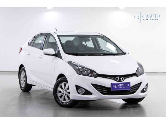 HYUNDAI HB20 1.6 COMFORT PLUS 16V FLEX 4P AUTOMÁTICO HYUNDAI HB20 1.6 COMFORT PLUS 16V FLEX 4P AUTOMÁTICO